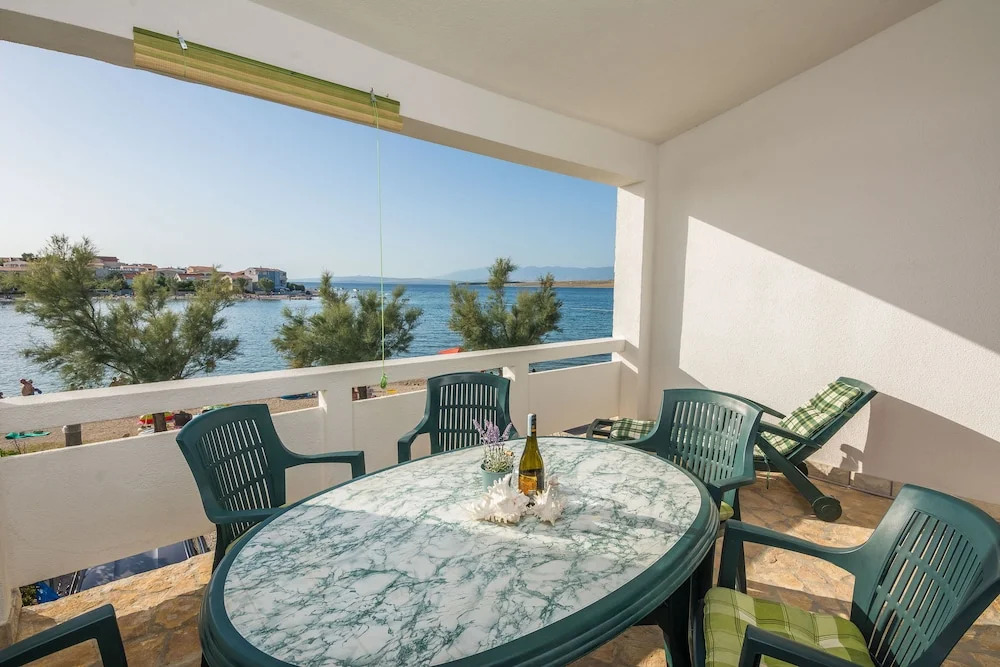 Apartments Casa Nada - by TA Leut Agency