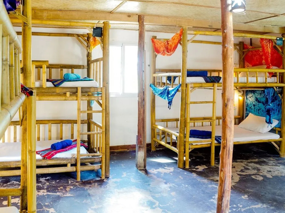 Wild Flower Hostel Koh Lanta