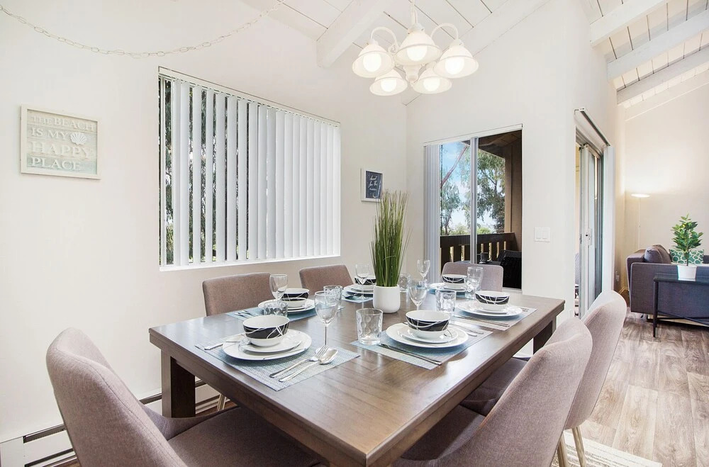 Private Entrance Under The Sea - 2BR/2BATH Next To Ritz Carlton - Walk To Ocean! (MB4)
