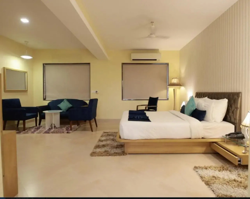1 BR Boutique stay in Jivna Bunder Road, Shriwardham (C9CA), by GuestHouser