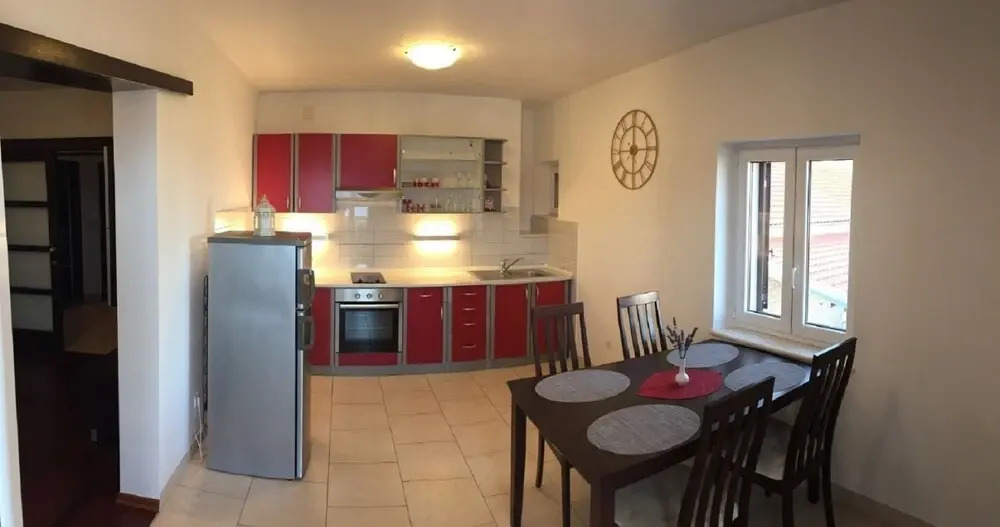 Nikola M - 2 Bedrooms - A4