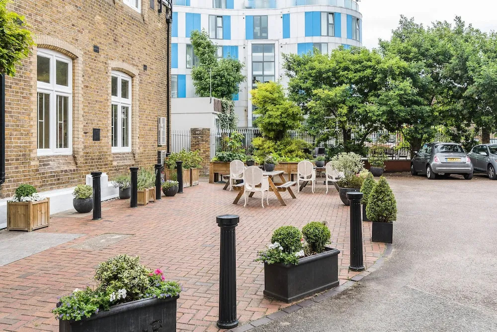 My Serviced Space - Battersea 1B
