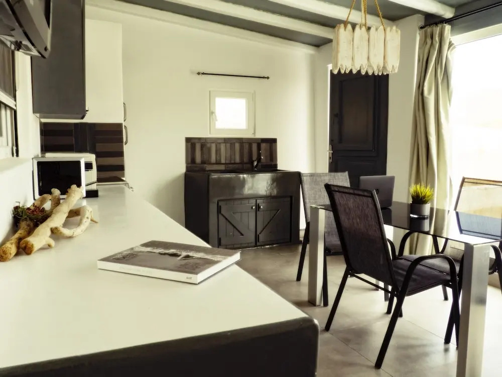 Karma Suites Ftelia