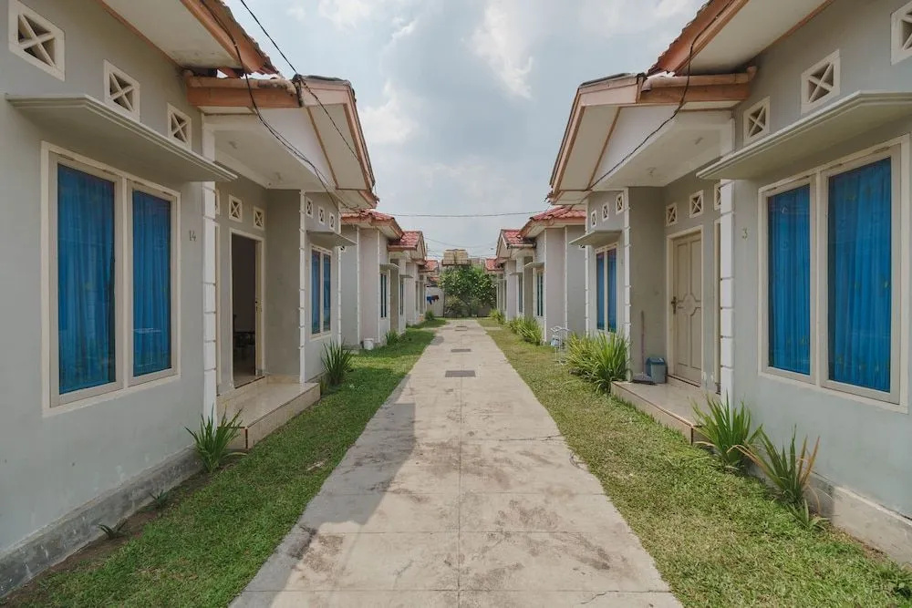 RedDoorz Syariah near Watervang Lubuk Linggau 2