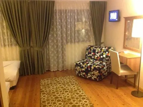 Rhebas Hotel