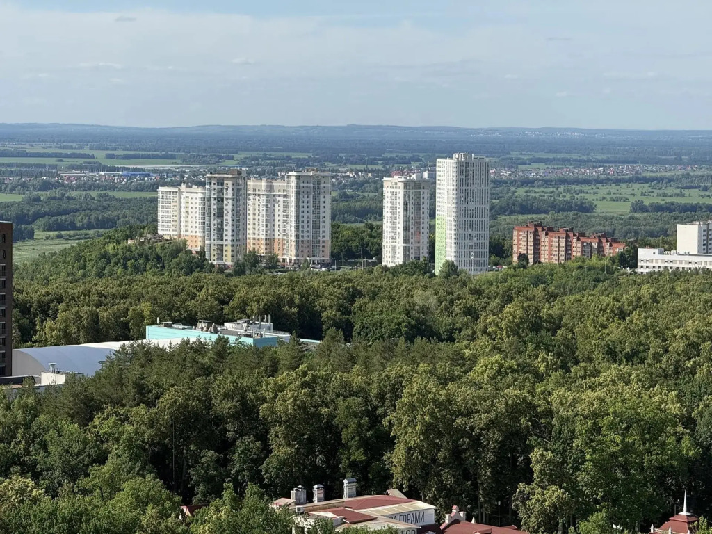 Глубокое синее небо. Этно апартаменты