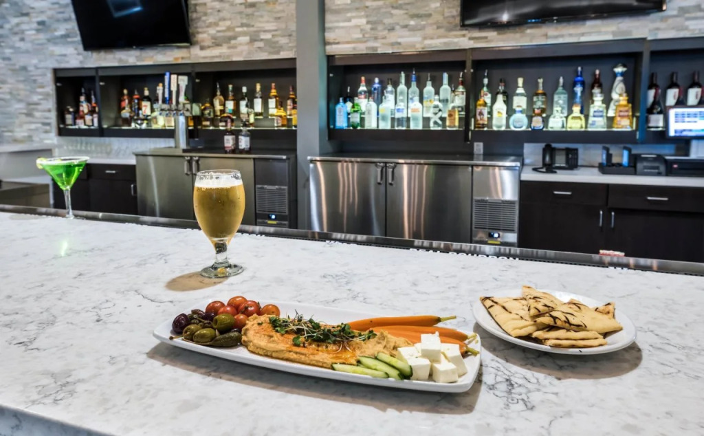 Holiday Inn & Suites Silicon Valley - Milpitas by IHG