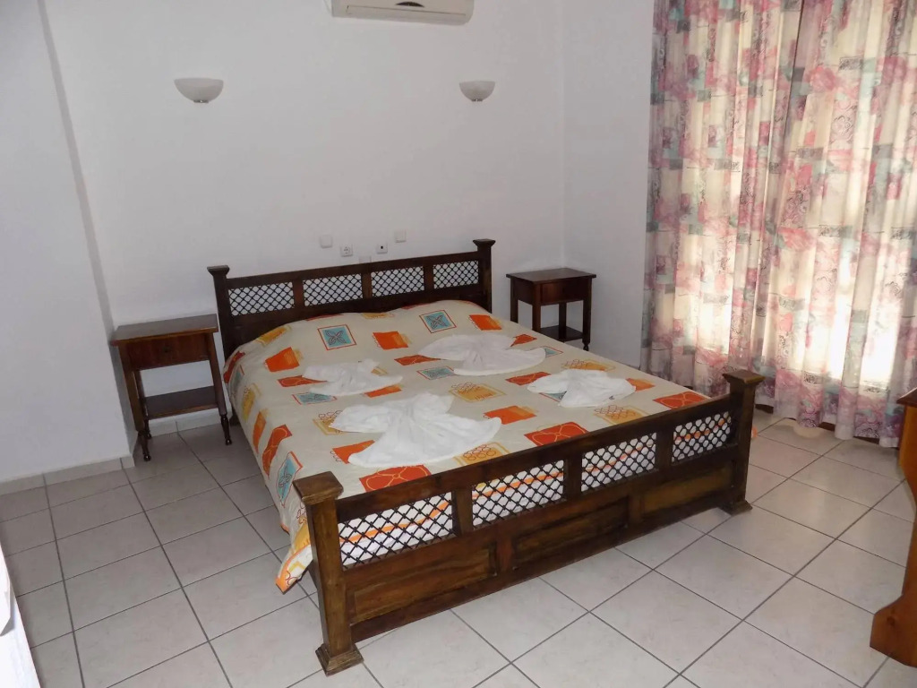 Des Roses Hotel