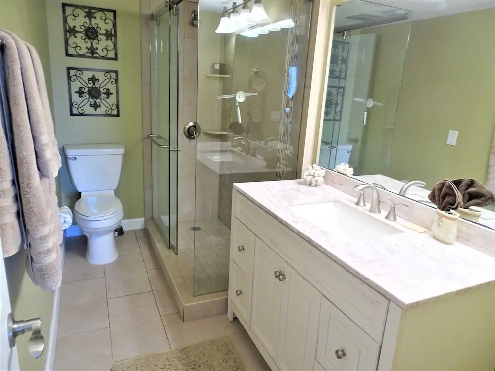 Sunset Royale - 206 2 Bedrooms 2 Bathrooms Condo