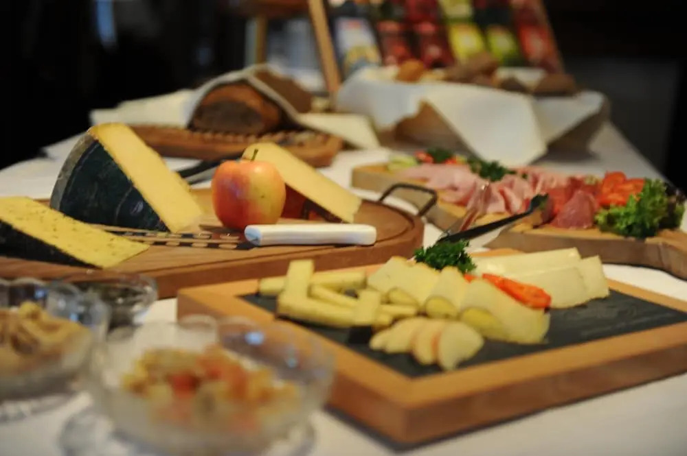 Hotel Tiroler Adler - bed and breakfast
