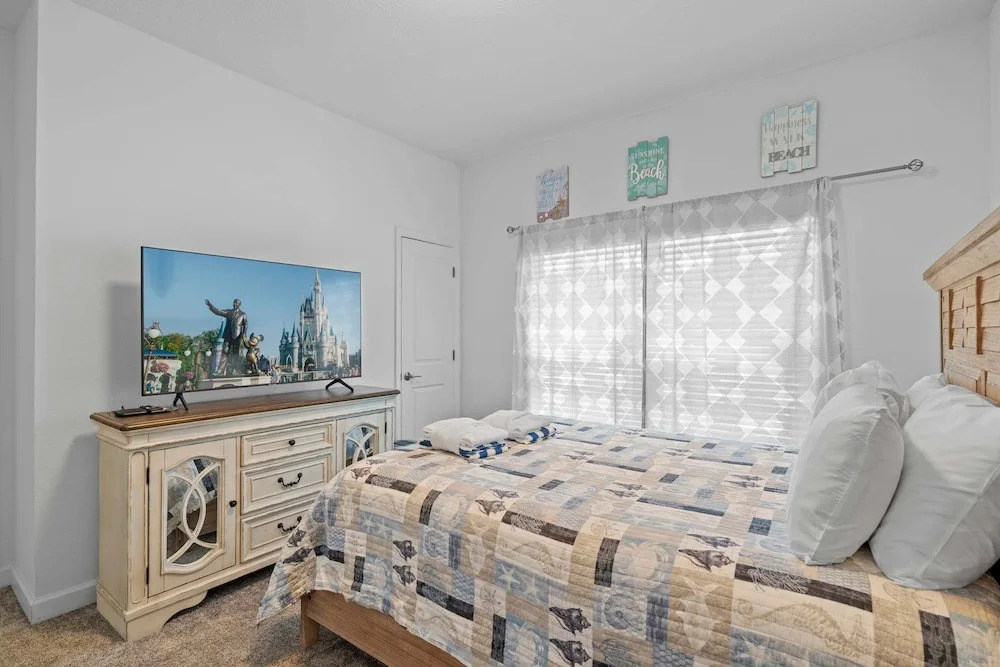 Magical Themed Home With Pool in Top Resort