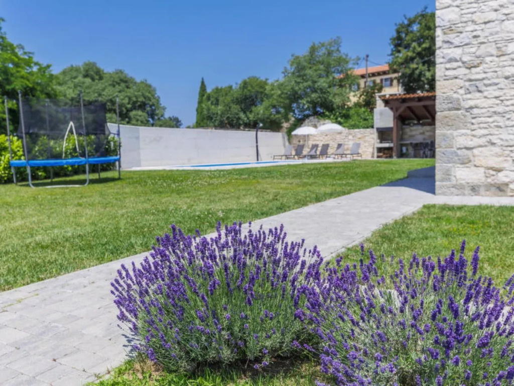 Holiday Home Villa Mirta by Interhome