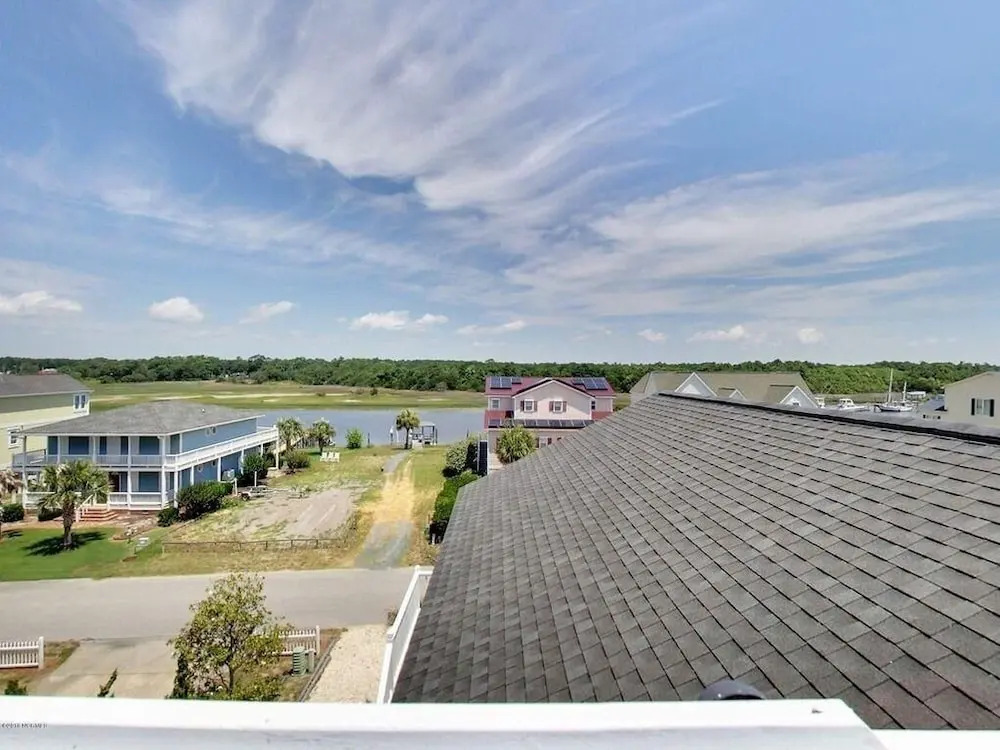 Holden On South - 4 Br Home