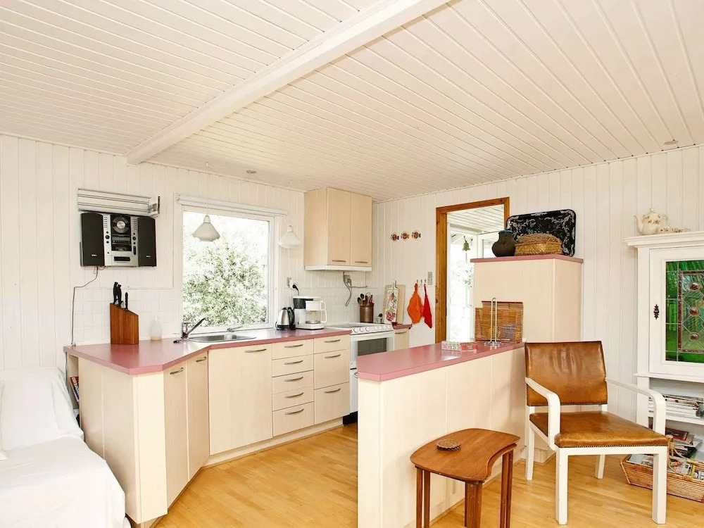 6 Person Holiday Home in Albaek