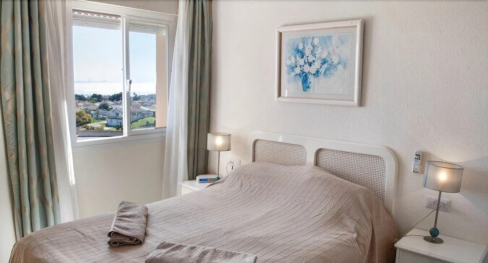 Lovely Apartment with Pool and Views Ref 113