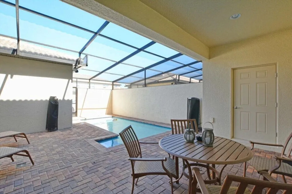 Windsor-5 Bed Townhouse w/splashpool-3800WW