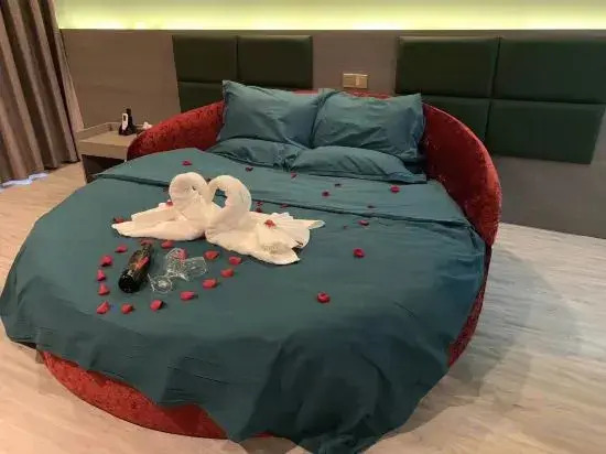 Pebble Hotel (Taiqian Jinshui Road Mobile Company)