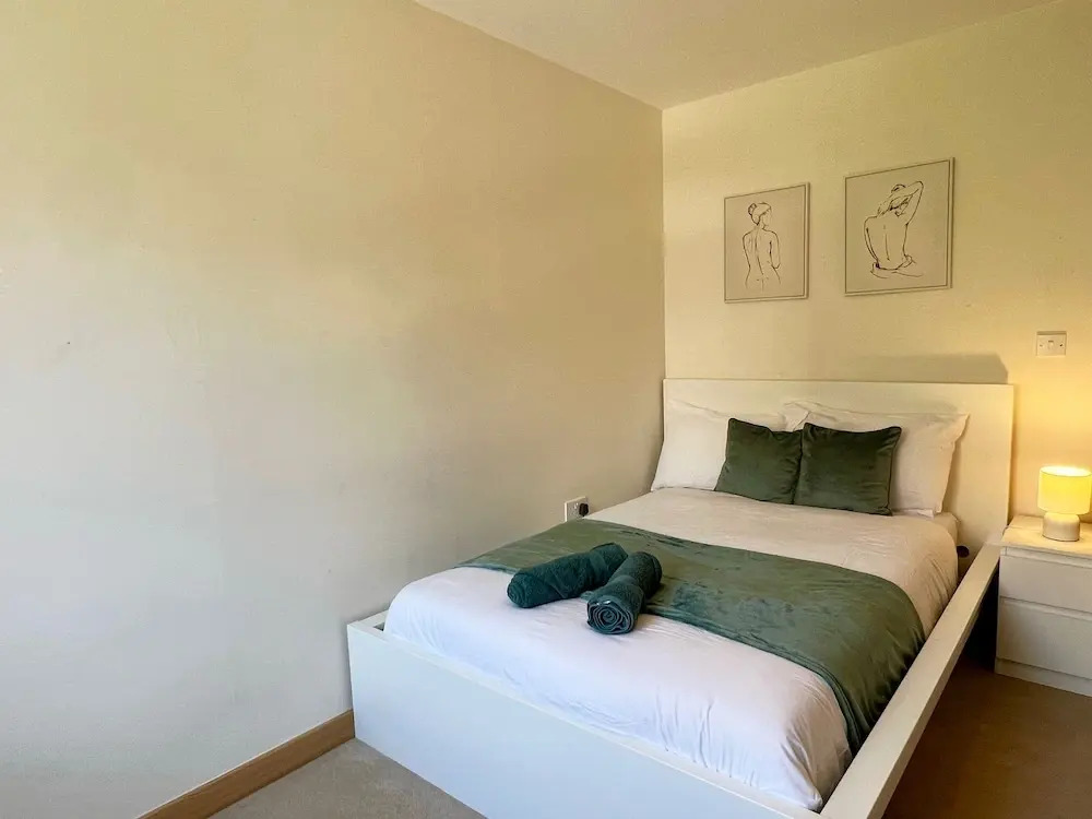 Modern 2-bed Dartford - Free Parking & Fast Wifi
