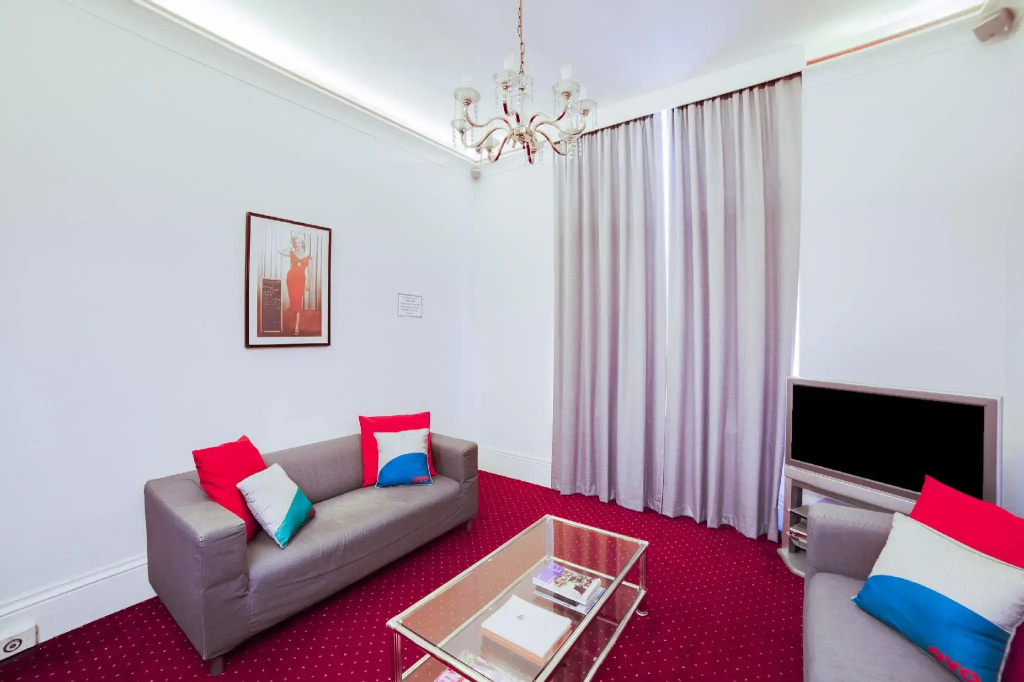 St Georges Hotel