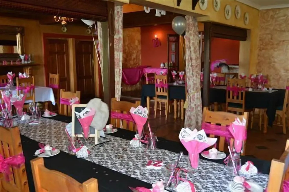 Halliwell Country Inn