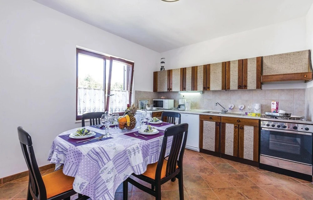 Beautiful Home in Jadranovo With Wifi and 2 Bedrooms