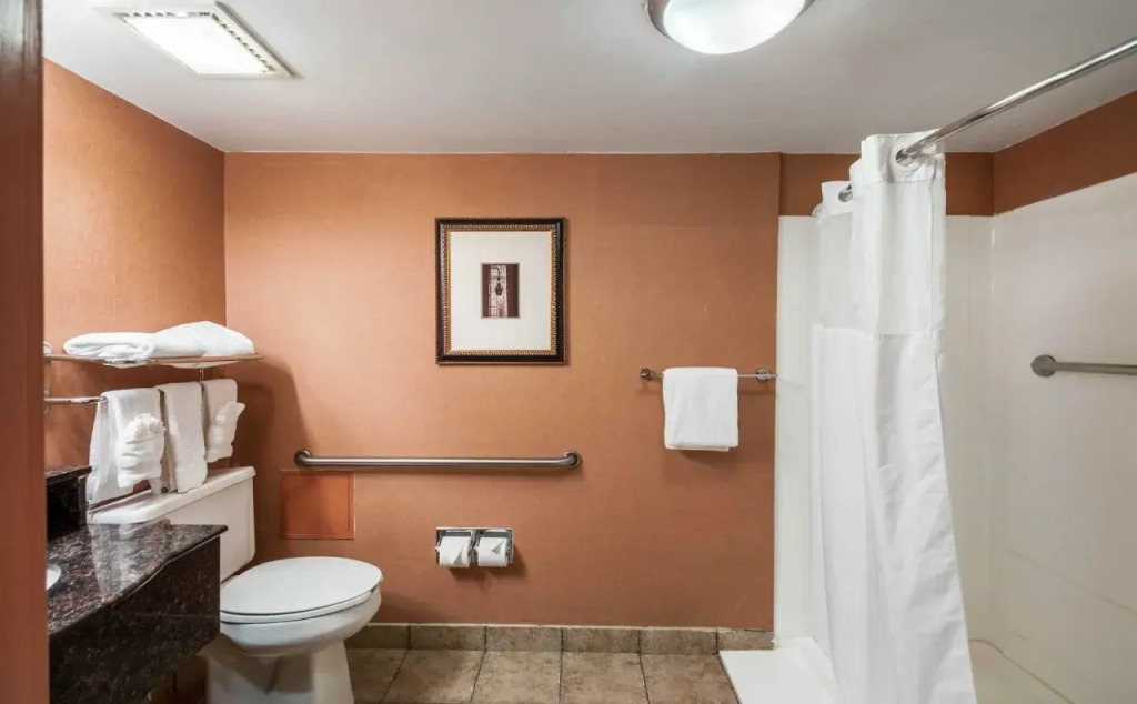 Carradoc Hall Hotel & Conference Center - Leesburg by The Red Collection