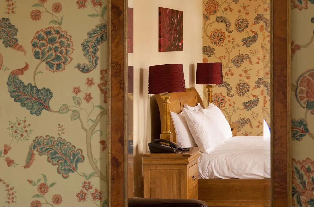Thomas Paine Hotel