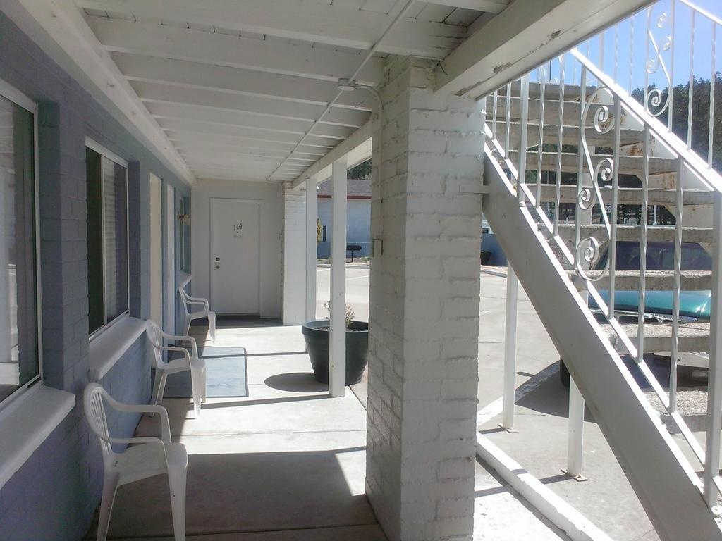 El Rancho Motel