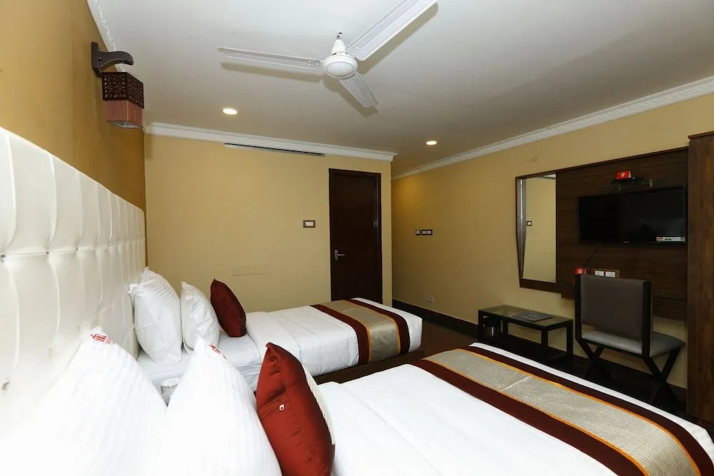 OYO 5225 Neighbour Inn