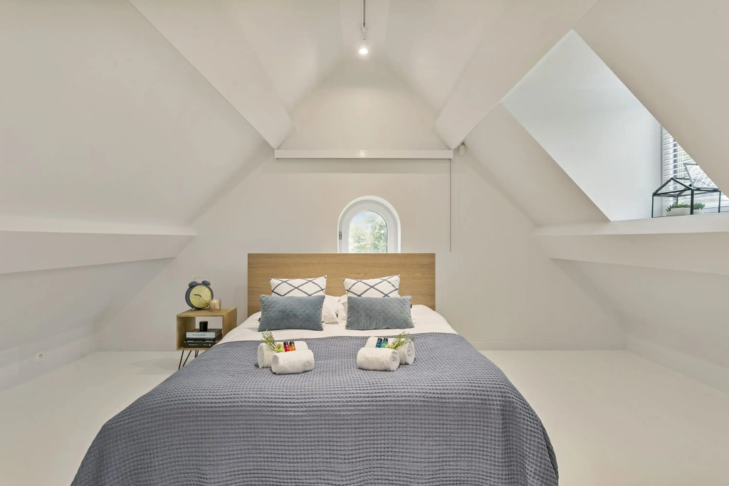 Luxurious villa with sauna in the countryside