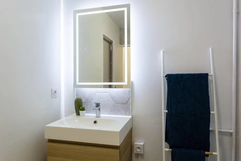 Maxbnb - T2 48m2 - Terrasse 30m2 - WiFi Fibre