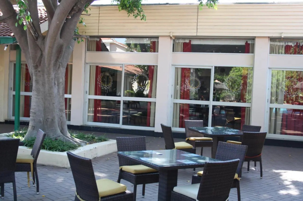 Cresta Bosele Hotel