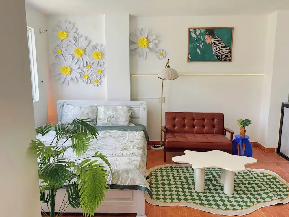 Corgi House Nha Trang 3 - Steps from beach