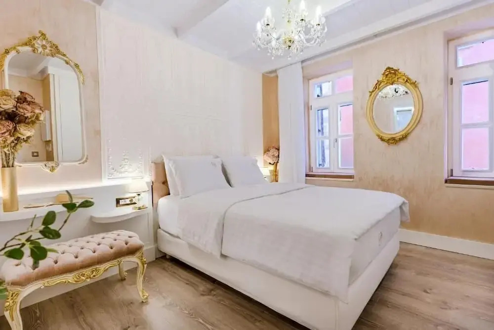 Madame Hortense Boutique Ηotel