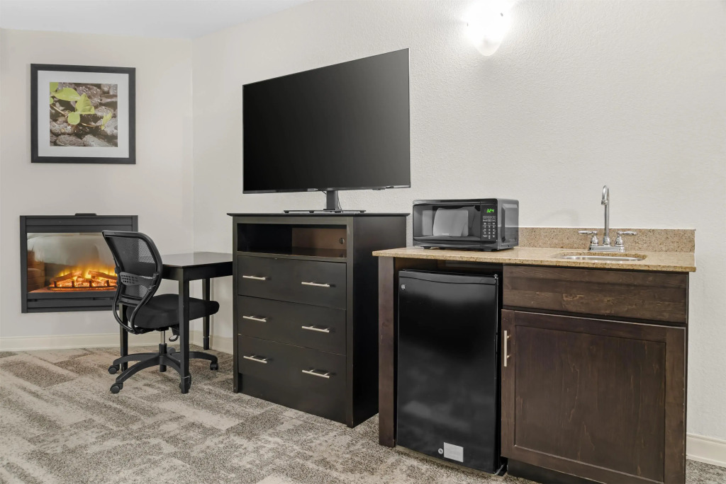 Best Western Lakewinds