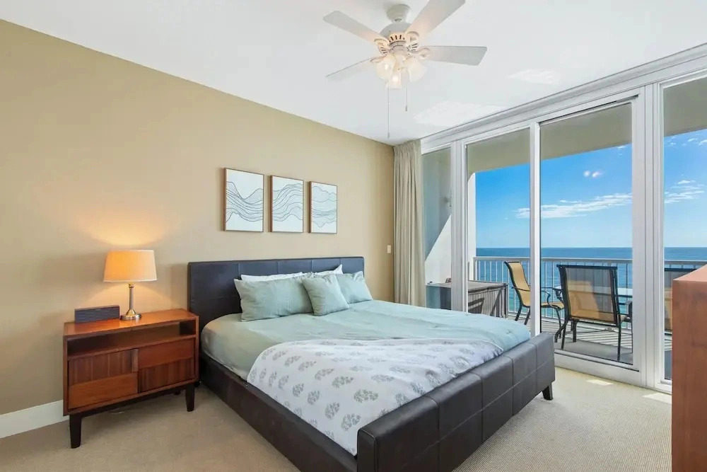 Island Tower 903