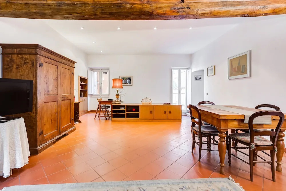 Wonderful Apartment near Trevi Fountain