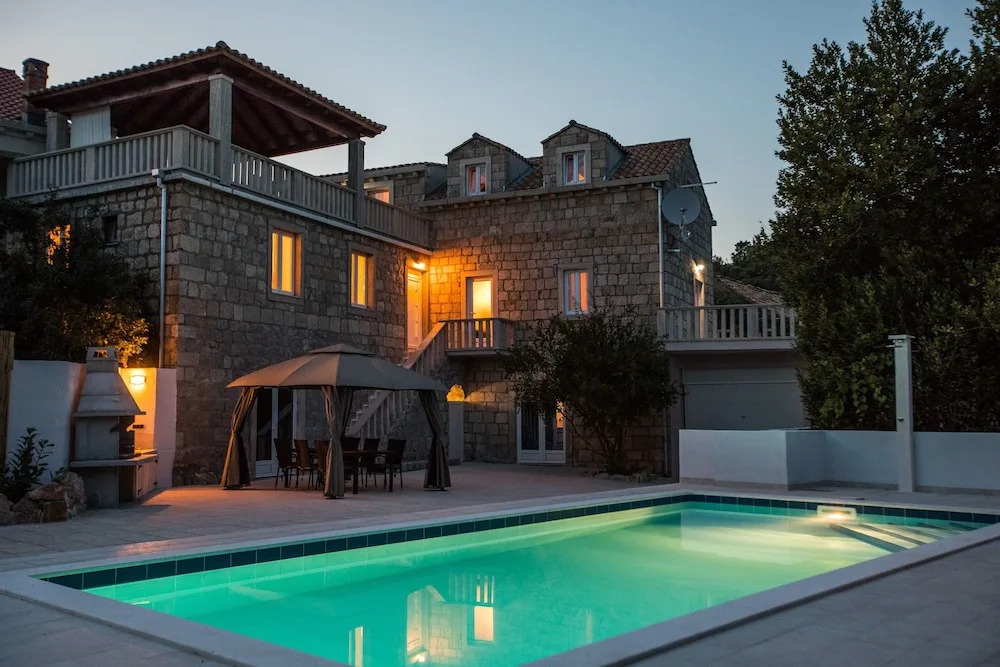 Hedera Estate, Villa Hedera IX