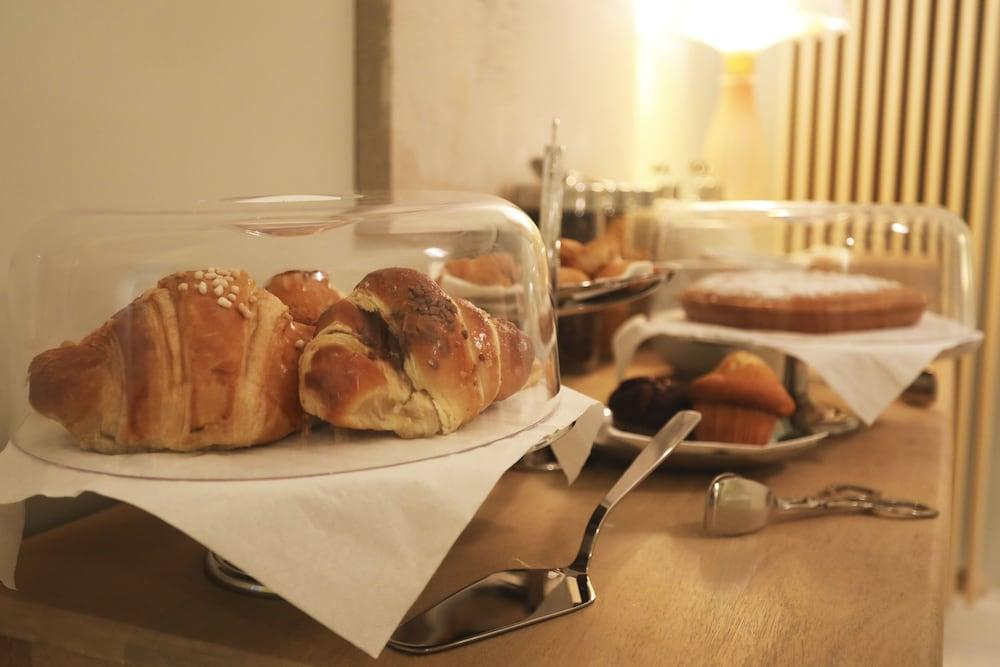 Macchiato Suites Boutique Guest House