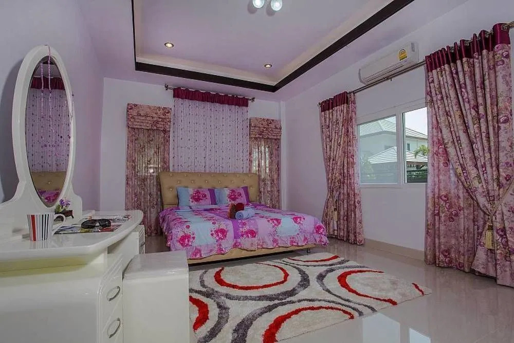 Thammachat P3 Victoria Villa 3 Beds