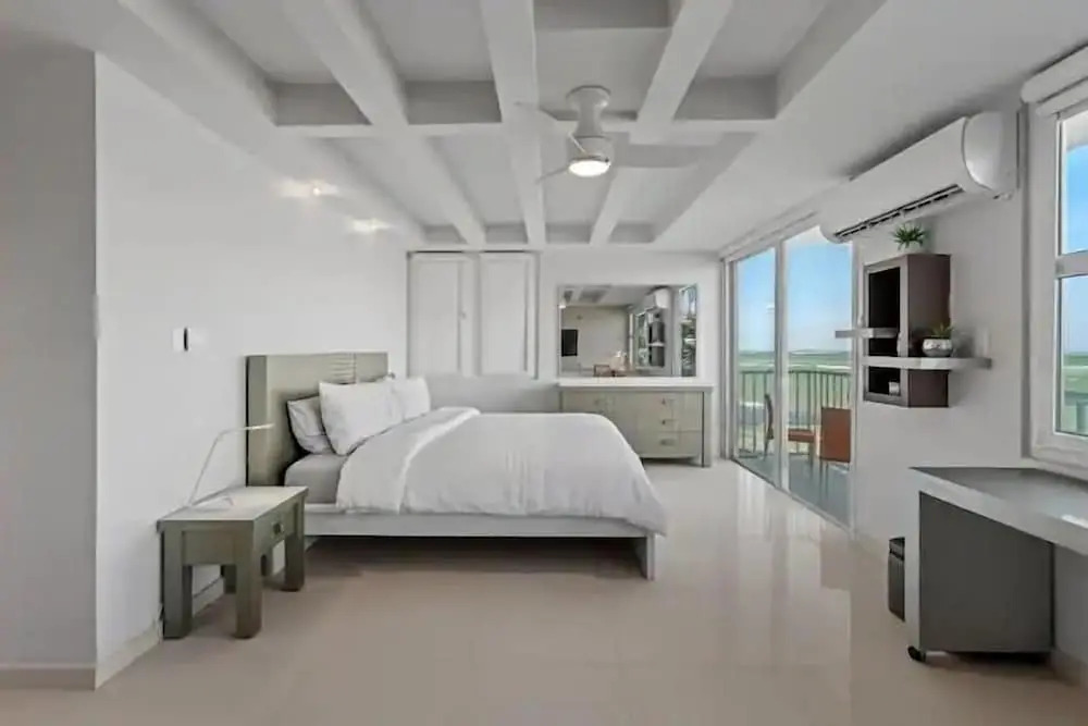 Beach Front  Amapola SeaSide Apt
