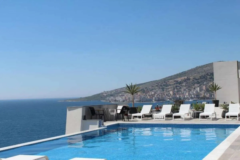 The Queens Lion Premium HOTEL