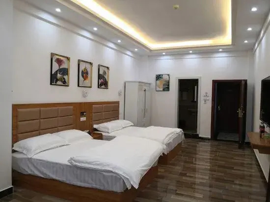 Longxin Business Hotel