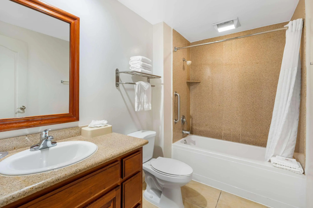 Comfort Inn Cockatoo Near LAX Airport