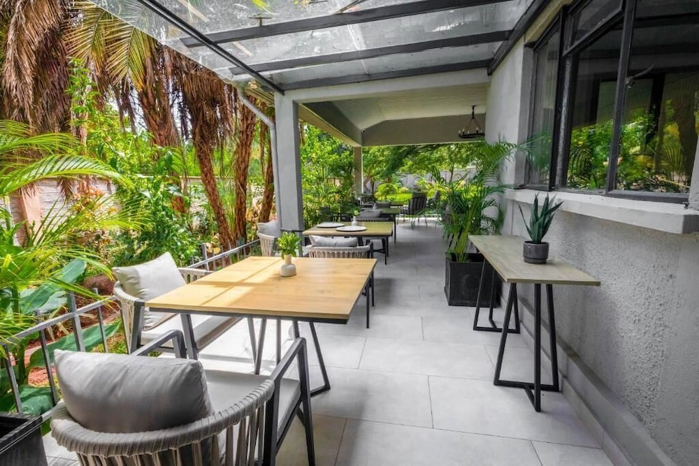 Macadamia Boutique Living