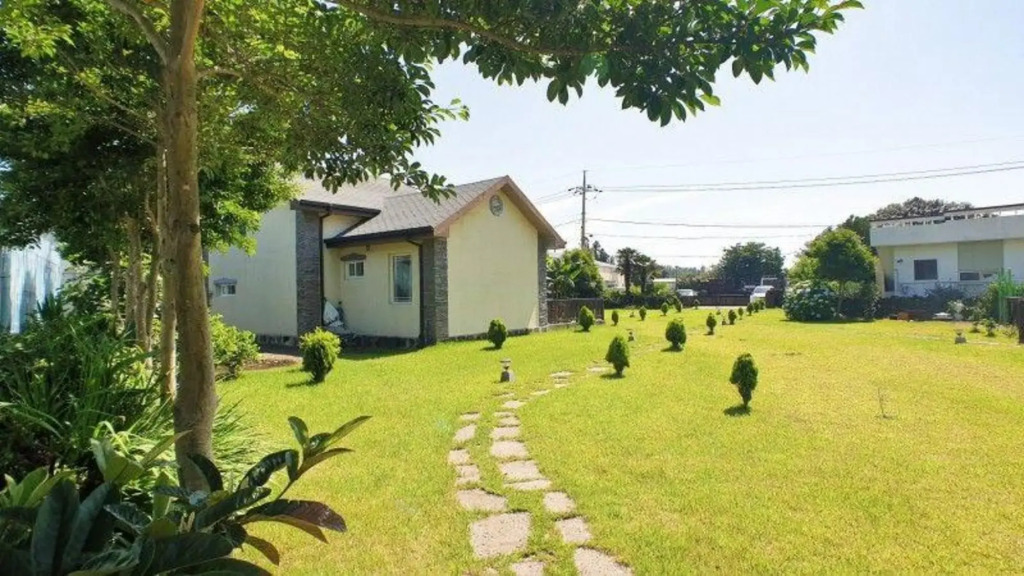 Seogwipo Irae Family Pension