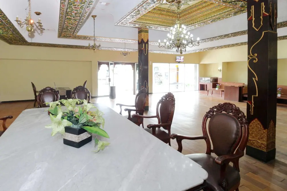 Airy Carturtunggal Laksda Adisucipto 6 Yogyakarta