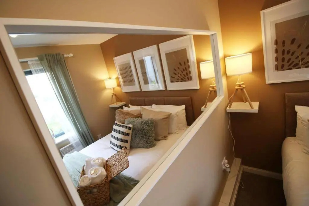 The Observatory by Mia Living 2 bedroom apartment overlooking Swansea Beach with free parking