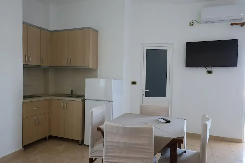 Michelle Apartments