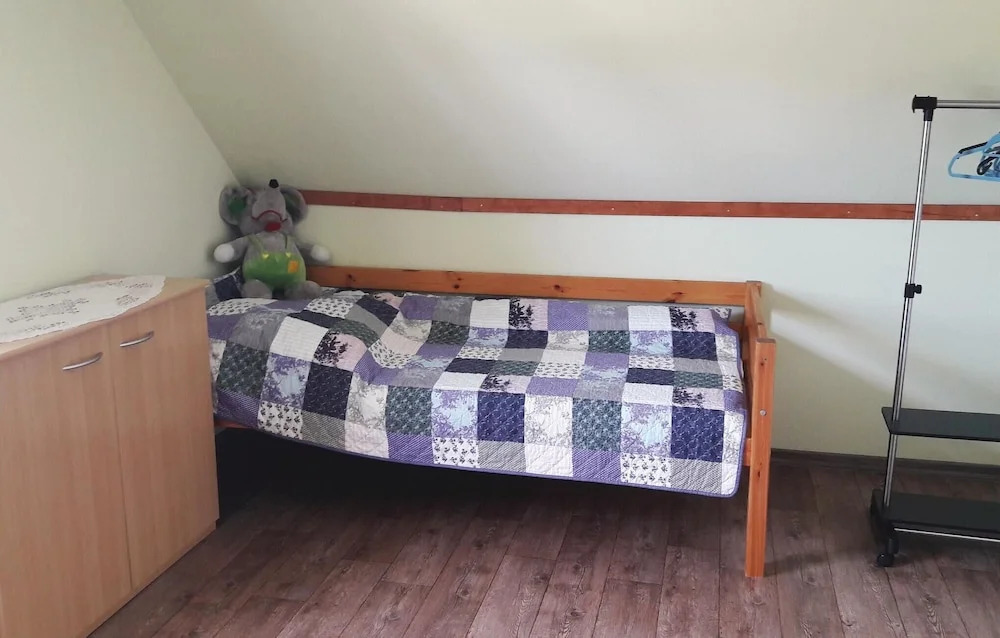 2 Bedroom Lovely Home In Alt Schwerin